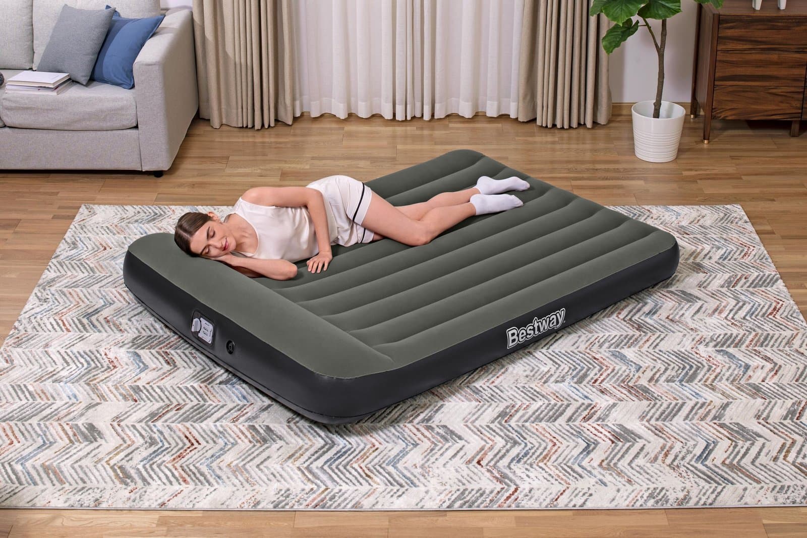 Надуваем двоен матрак с вградена помпа на батерии 2.03m x 1.52m x 30cm Tritech Air Mattress Queen - Image 15